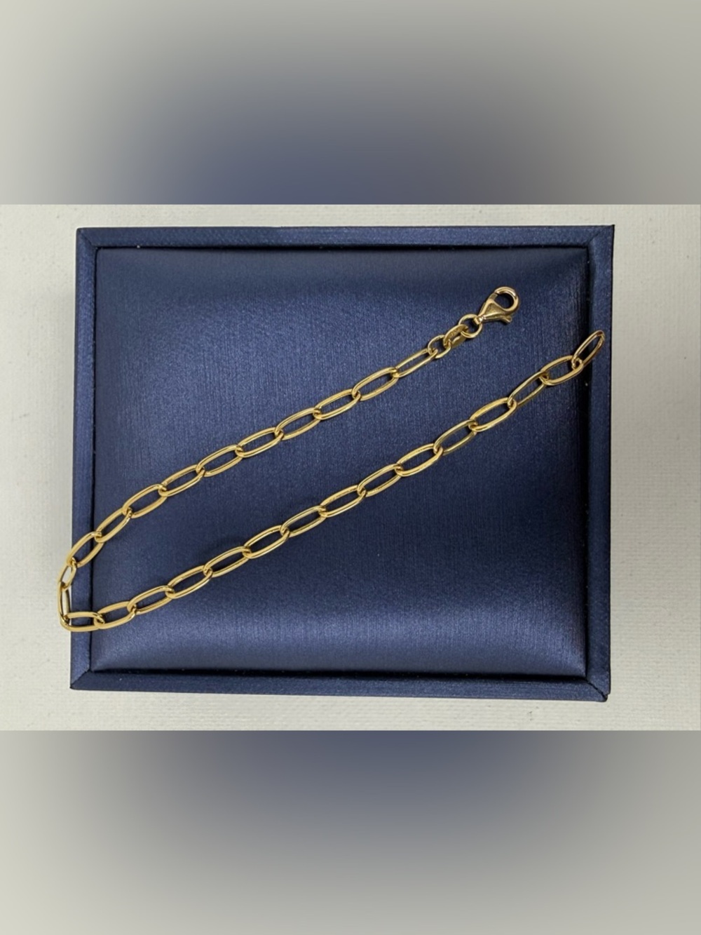 18K Genuine Gold Paperclip Chain Bracelet (Preowned)